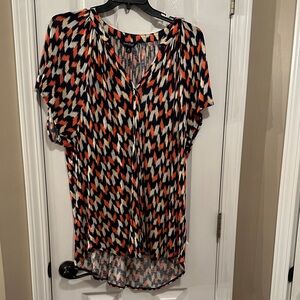 Lucky Brand Short Sleeve V-Neck Geometric Print Top - Black, Orange, Cream